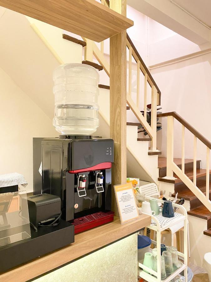 Ben&Pooh Hostel Bangkok Extérieur photo