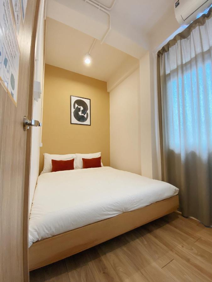 Ben&Pooh Hostel Bangkok Extérieur photo